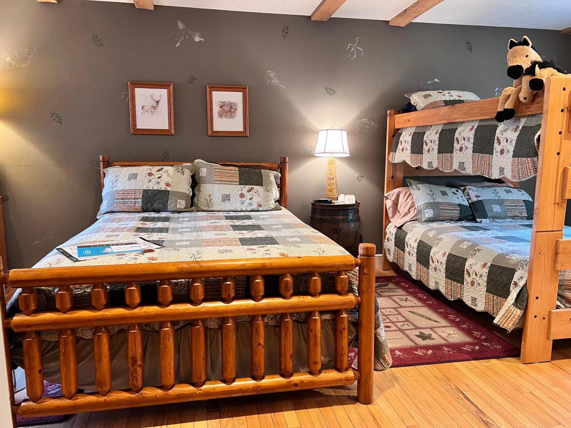 Mountain Quest Inn Marlinton 外观 照片